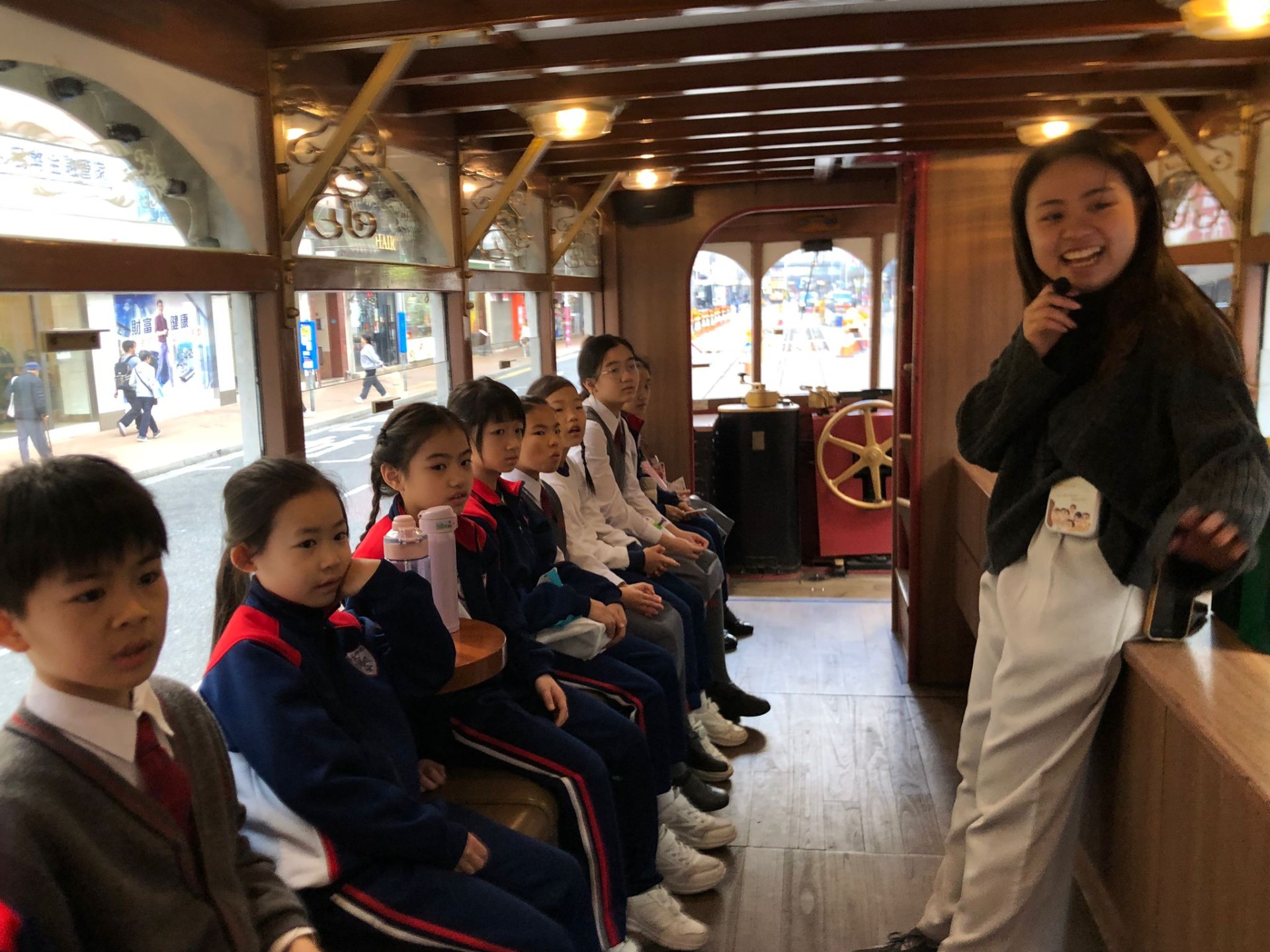 三、四年級社區歷史電車導賞團(坐「叮叮」悦讀香港)